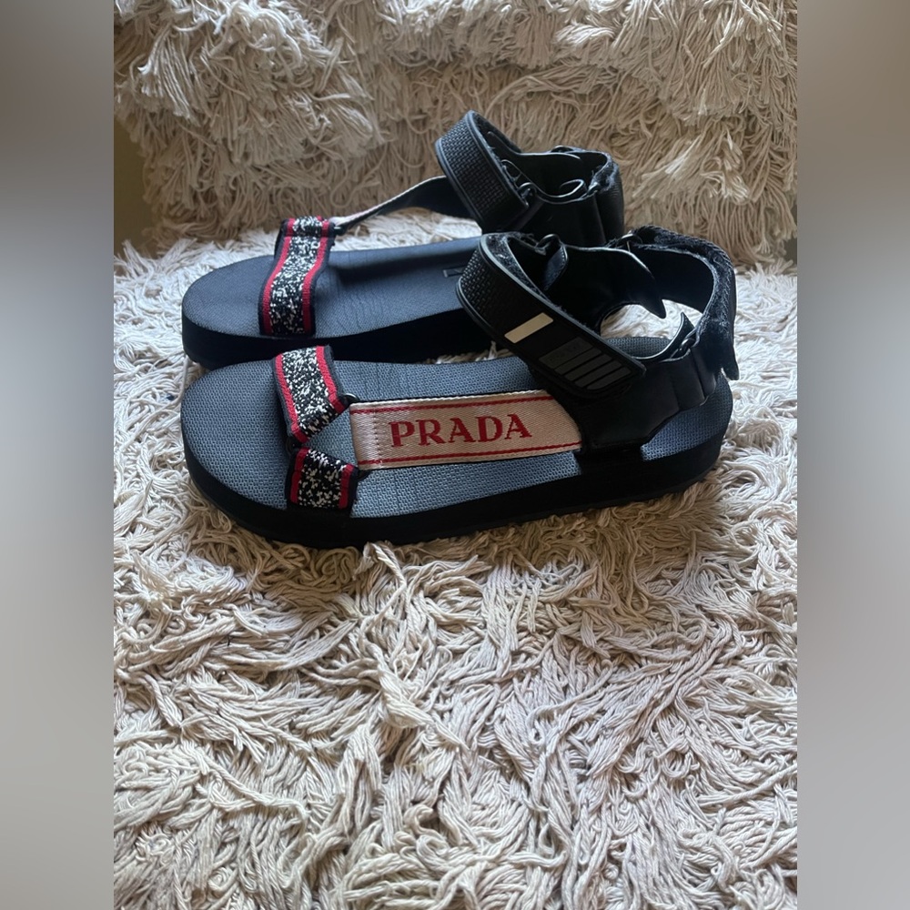 Rare Prada “Teva Style” Trek Printed Grip-Strap Sandals 8.5 - Picture 4 of 6